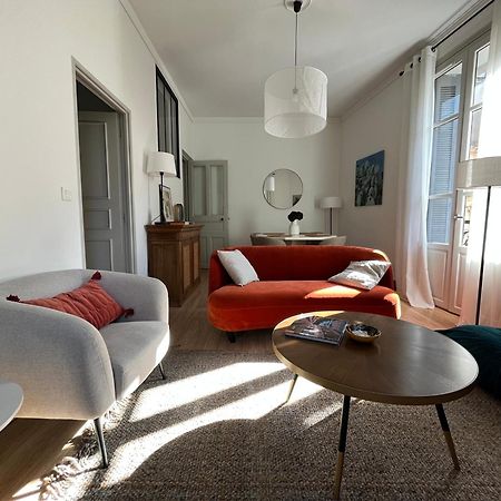 Nimes , appartement rénové dans immeuble classé. Extérieur photo