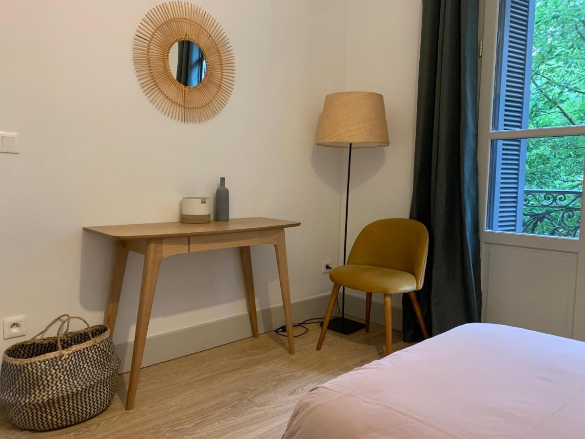 Nimes , appartement rénové dans immeuble classé. Extérieur photo