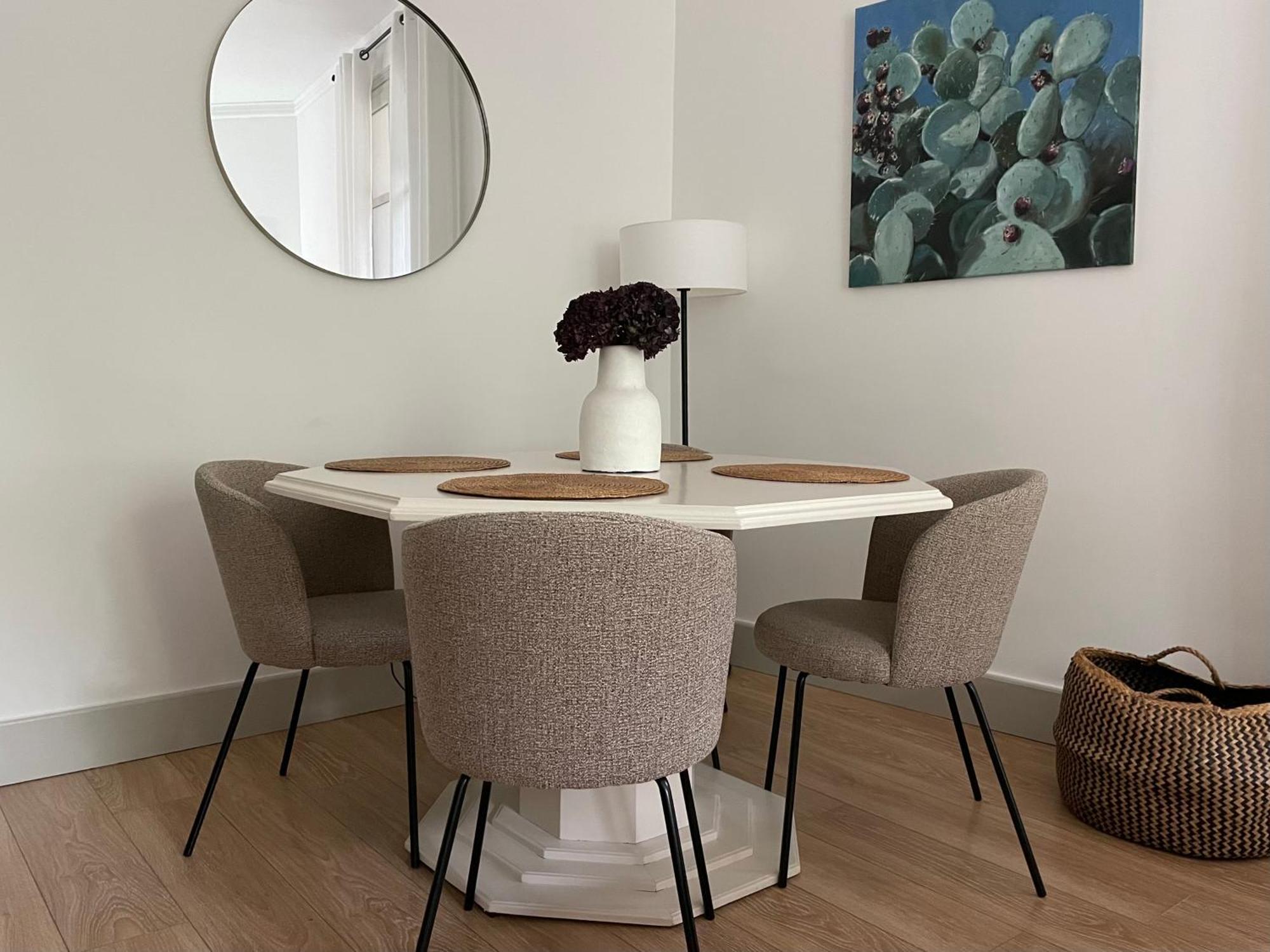 Nimes , appartement rénové dans immeuble classé. Extérieur photo